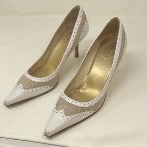Coach pumps size 9 1/2 B